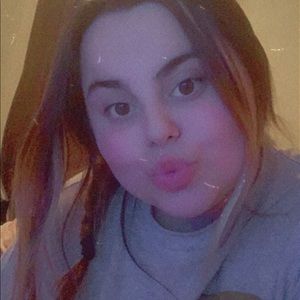 Meet your Posher, Amber